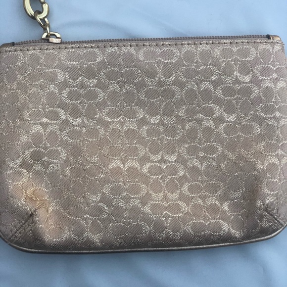 NWT ✨ COACH Gold Wristlet - Picture 8 of 8